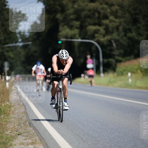 01.09.2024 - 17. Tribühne Triathlon H.Heesch http://msf.ph/oto/6948324 01.09.2024 12:01:24 Radfahren 333, 500, 516, 519 meine-sportfotos.de
