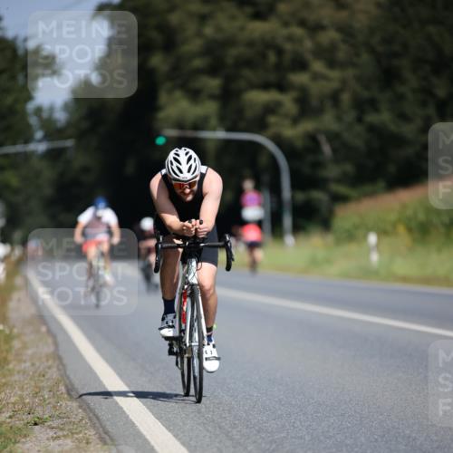 01.09.2024 - 17. Tribühne Triathlon H.Heesch http://msf.ph/oto/6948336 01.09.2024 12:01:24 Radfahren 333, 500, 516, 519 meine-sportfotos.de