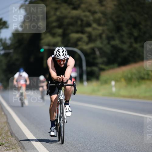 01.09.2024 - 17. Tribühne Triathlon H.Heesch http://msf.ph/oto/6948344 01.09.2024 12:01:25 Radfahren 333, 516, 519 meine-sportfotos.de