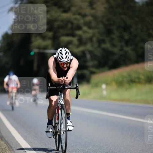 01.09.2024 - 17. Tribühne Triathlon H.Heesch http://msf.ph/oto/6948353 01.09.2024 12:01:25 Radfahren 333, 516, 519 meine-sportfotos.de