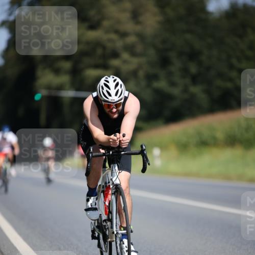 01.09.2024 - 17. Tribühne Triathlon H.Heesch http://msf.ph/oto/6948362 01.09.2024 12:01:25 Radfahren 333, 516, 519 meine-sportfotos.de