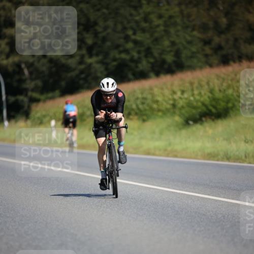 01.09.2024 - 17. Tribühne Triathlon H.Heesch http://msf.ph/oto/6948372 01.09.2024 12:01:29 Radfahren 333, 519 meine-sportfotos.de