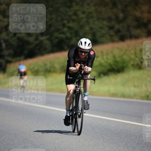 01.09.2024 - 17. Tribühne Triathlon H.Heesch http://msf.ph/oto/6948406 01.09.2024 12:01:30 Radfahren 333, 519 meine-sportfotos.de