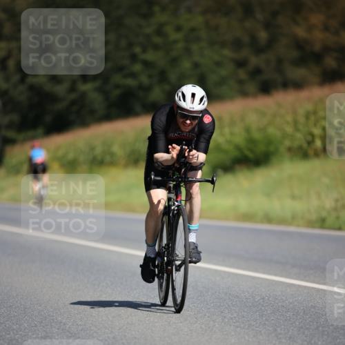 01.09.2024 - 17. Tribühne Triathlon H.Heesch http://msf.ph/oto/6948410 01.09.2024 12:01:30 Radfahren 333, 519 meine-sportfotos.de