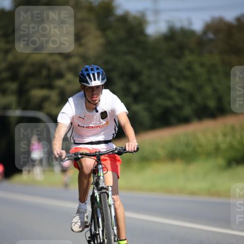 01.09.2024 - 17. Tribühne Triathlon H.Heesch http://msf.ph/oto/6948432 01.09.2024 12:01:33 Radfahren 333, 519 meine-sportfotos.de