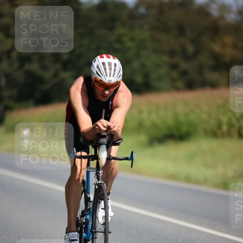 01.09.2024 - 17. Tribühne Triathlon H.Heesch http://msf.ph/oto/6948465 01.09.2024 12:02:48 Radfahren 615, 629, 658 meine-sportfotos.de