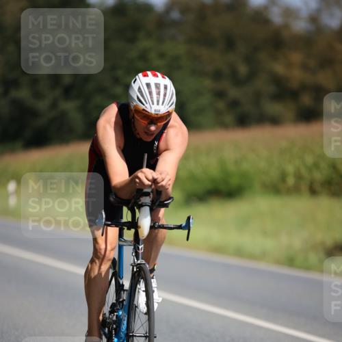 01.09.2024 - 17. Tribühne Triathlon H.Heesch http://msf.ph/oto/6948468 01.09.2024 12:02:48 Radfahren 615, 629, 658 meine-sportfotos.de