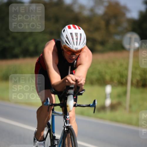 01.09.2024 - 17. Tribühne Triathlon H.Heesch http://msf.ph/oto/6948473 01.09.2024 12:02:48 Radfahren 615, 629, 658 meine-sportfotos.de