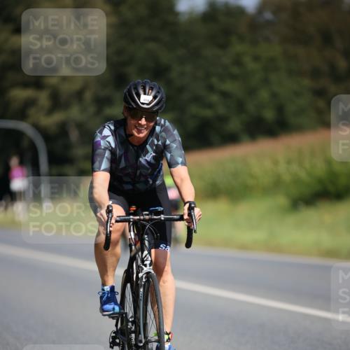 01.09.2024 - 17. Tribühne Triathlon H.Heesch http://msf.ph/oto/6948486 01.09.2024 12:03:04 Radfahren 447, 469, 705 meine-sportfotos.de