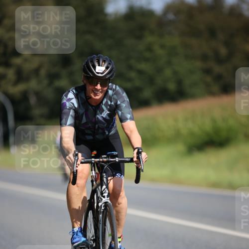 01.09.2024 - 17. Tribühne Triathlon H.Heesch http://msf.ph/oto/6948490 01.09.2024 12:03:04 Radfahren 447, 469, 705 meine-sportfotos.de