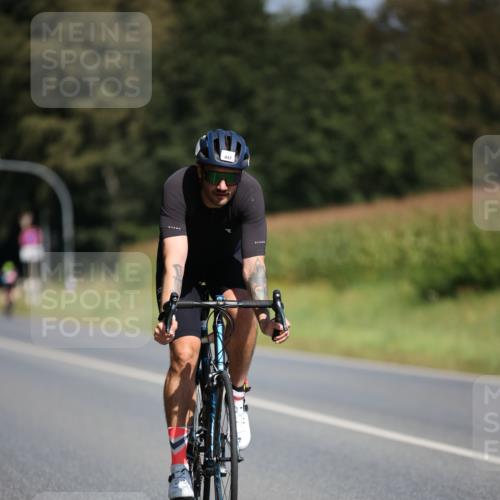 01.09.2024 - 17. Tribühne Triathlon H.Heesch http://msf.ph/oto/6948516 01.09.2024 12:03:12 Radfahren 447 meine-sportfotos.de