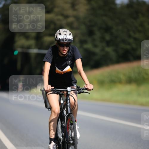 01.09.2024 - 17. Tribühne Triathlon H.Heesch http://msf.ph/oto/6948534 01.09.2024 12:03:22 Radfahren 315, 678 meine-sportfotos.de