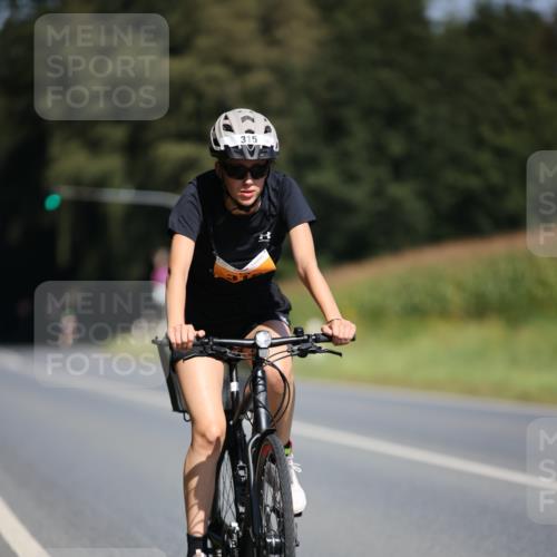 01.09.2024 - 17. Tribühne Triathlon H.Heesch http://msf.ph/oto/6948537 01.09.2024 12:03:22 Radfahren 315, 678 meine-sportfotos.de