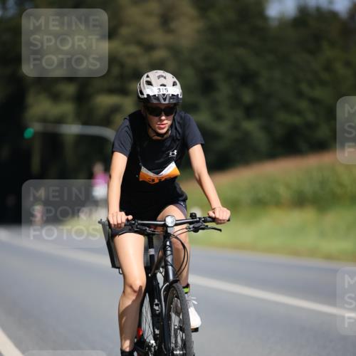 01.09.2024 - 17. Tribühne Triathlon H.Heesch http://msf.ph/oto/6948539 01.09.2024 12:03:22 Radfahren 315, 678 meine-sportfotos.de