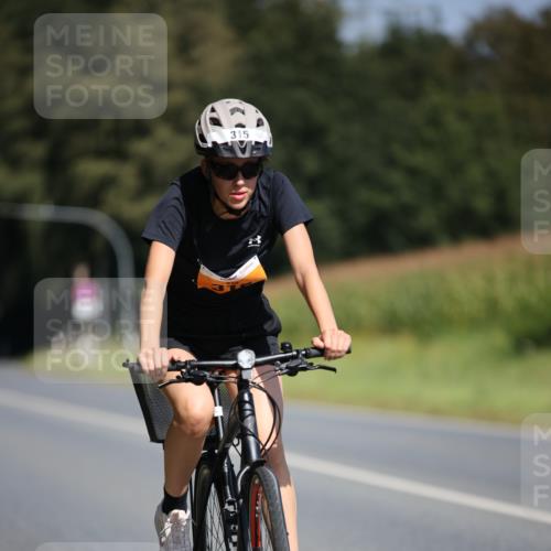 01.09.2024 - 17. Tribühne Triathlon H.Heesch http://msf.ph/oto/6948548 01.09.2024 12:03:22 Radfahren 315, 678 meine-sportfotos.de