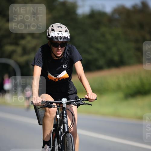 01.09.2024 - 17. Tribühne Triathlon H.Heesch http://msf.ph/oto/6948553 01.09.2024 12:03:22 Radfahren 315, 678 meine-sportfotos.de