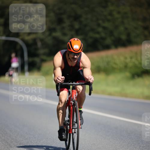 01.09.2024 - 17. Tribühne Triathlon H.Heesch http://msf.ph/oto/6948571 01.09.2024 12:03:28 Radfahren 364, 471, 523, 533, 678, 694 meine-sportfotos.de