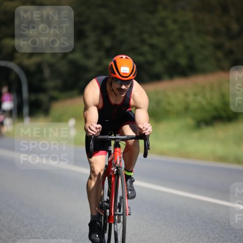 01.09.2024 - 17. Tribühne Triathlon H.Heesch http://msf.ph/oto/6948574 01.09.2024 12:03:28 Radfahren 364, 471, 523, 533, 678, 694 meine-sportfotos.de