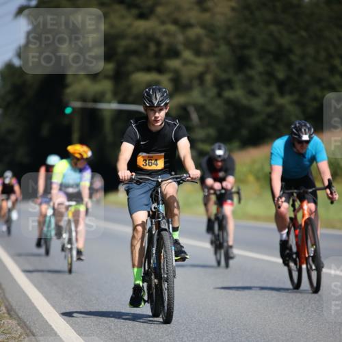 01.09.2024 - 17. Tribühne Triathlon H.Heesch http://msf.ph/oto/6948611 01.09.2024 12:03:34 Radfahren 364, 471, 518, 523, 533, 656, 694 meine-sportfotos.de