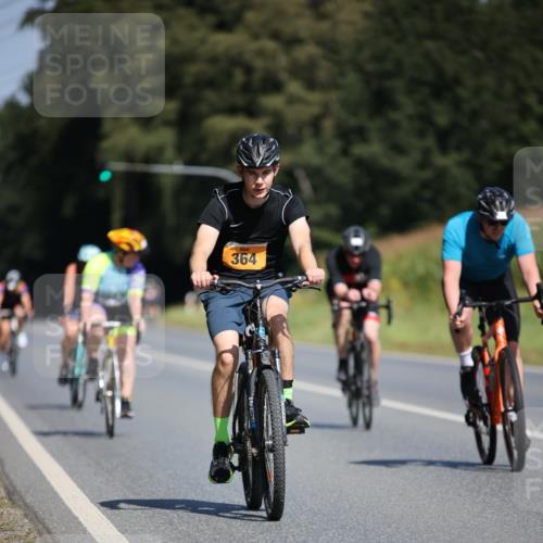 01.09.2024 - 17. Tribühne Triathlon H.Heesch http://msf.ph/oto/6948612 01.09.2024 12:03:34 Radfahren 364, 471, 518, 523, 533, 656, 694 meine-sportfotos.de