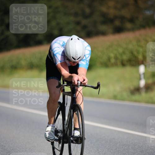 01.09.2024 - 17. Tribühne Triathlon H.Heesch http://msf.ph/oto/6948686 01.09.2024 12:03:42 Radfahren 518, 562, 656 meine-sportfotos.de