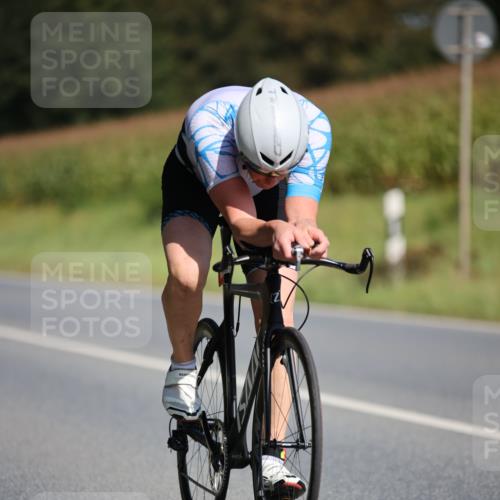 01.09.2024 - 17. Tribühne Triathlon H.Heesch http://msf.ph/oto/6948690 01.09.2024 12:03:42 Radfahren 518, 562, 656 meine-sportfotos.de