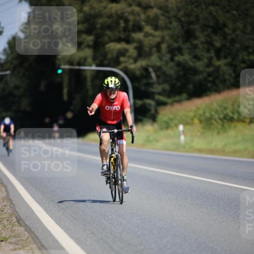 01.09.2024 - 17. Tribühne Triathlon H.Heesch http://msf.ph/oto/6948695 01.09.2024 12:03:44 Radfahren 531, 562, 656 meine-sportfotos.de