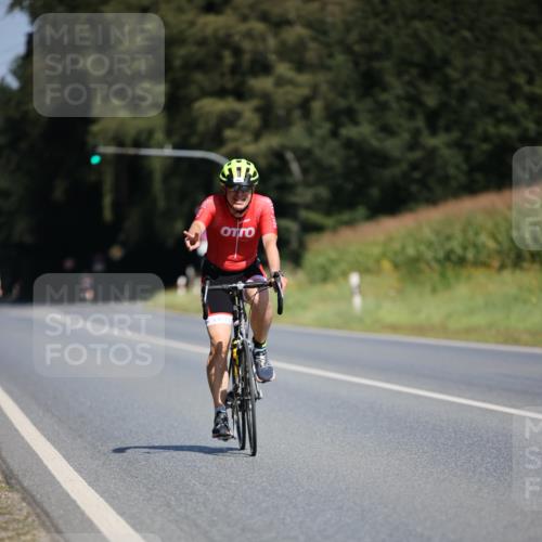 01.09.2024 - 17. Tribühne Triathlon H.Heesch http://msf.ph/oto/6948703 01.09.2024 12:03:45 Radfahren 531, 562 meine-sportfotos.de