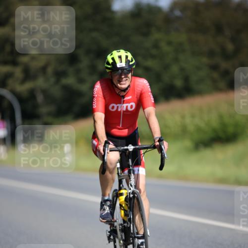 01.09.2024 - 17. Tribühne Triathlon H.Heesch http://msf.ph/oto/6948723 01.09.2024 12:03:46 Radfahren 531, 562 meine-sportfotos.de