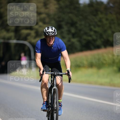 01.09.2024 - 17. Tribühne Triathlon H.Heesch http://msf.ph/oto/6948729 01.09.2024 12:03:52 Radfahren 507, 531 meine-sportfotos.de