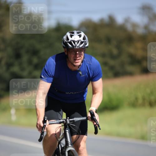 01.09.2024 - 17. Tribühne Triathlon H.Heesch http://msf.ph/oto/6948743 01.09.2024 12:03:53 Radfahren 507, 531, 609 meine-sportfotos.de