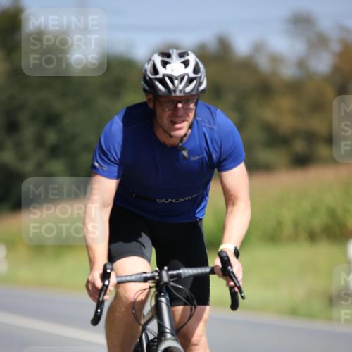01.09.2024 - 17. Tribühne Triathlon H.Heesch http://msf.ph/oto/6948744 01.09.2024 12:03:53 Radfahren 507, 531, 609 meine-sportfotos.de