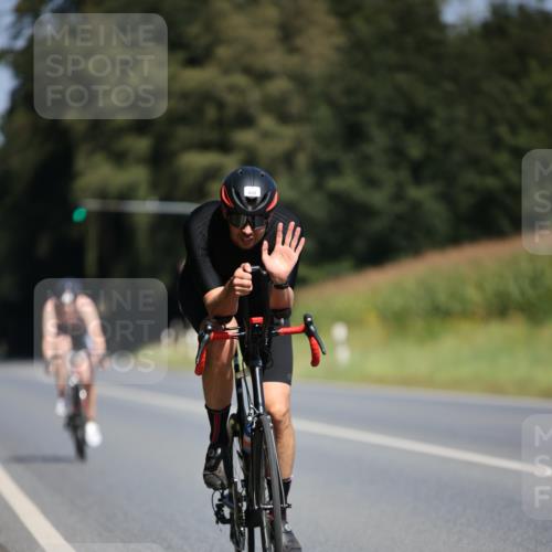 01.09.2024 - 17. Tribühne Triathlon H.Heesch http://msf.ph/oto/6948746 01.09.2024 12:04:03 Radfahren 609, 630 meine-sportfotos.de