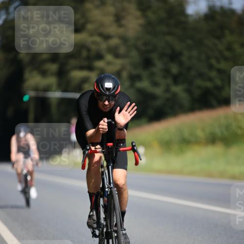 01.09.2024 - 17. Tribühne Triathlon H.Heesch http://msf.ph/oto/6948748 01.09.2024 12:04:03 Radfahren 609, 630 meine-sportfotos.de