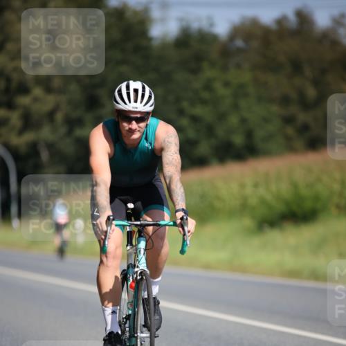 01.09.2024 - 17. Tribühne Triathlon H.Heesch http://msf.ph/oto/6948815 01.09.2024 12:05:45 Radfahren 347, 526, 668, 689 meine-sportfotos.de