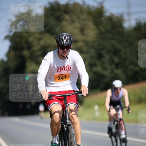 01.09.2024 - 17. Tribühne Triathlon H.Heesch http://msf.ph/oto/6948832 01.09.2024 12:05:52 Radfahren 347, 689 meine-sportfotos.de