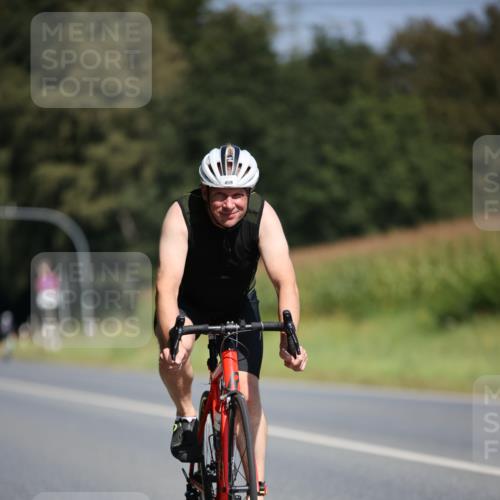 01.09.2024 - 17. Tribühne Triathlon H.Heesch http://msf.ph/oto/6948849 01.09.2024 12:06:03 Radfahren 459, 539, 561 meine-sportfotos.de