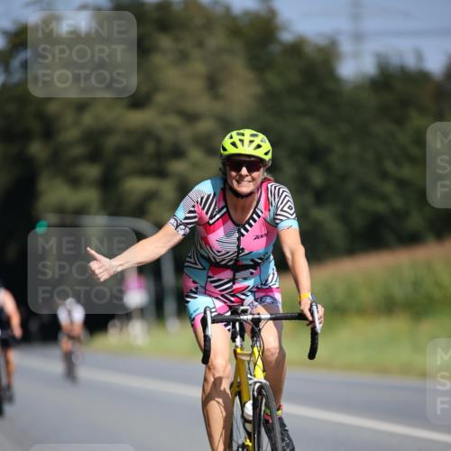 01.09.2024 - 17. Tribühne Triathlon H.Heesch http://msf.ph/oto/6948904 01.09.2024 12:06:12 Radfahren 483, 539, 561, 611, 704 meine-sportfotos.de