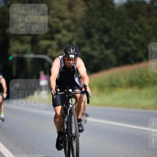 01.09.2024 - 17. Tribühne Triathlon H.Heesch http://msf.ph/oto/6948933 01.09.2024 12:06:15 Radfahren 483, 611, 704 meine-sportfotos.de