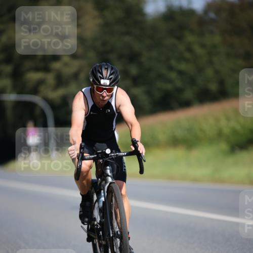 01.09.2024 - 17. Tribühne Triathlon H.Heesch http://msf.ph/oto/6948937 01.09.2024 12:06:15 Radfahren 483, 611, 704 meine-sportfotos.de