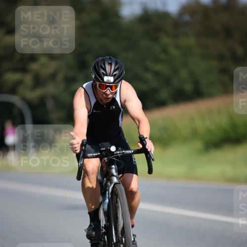 01.09.2024 - 17. Tribühne Triathlon H.Heesch http://msf.ph/oto/6948943 01.09.2024 12:06:15 Radfahren 483, 611, 704 meine-sportfotos.de