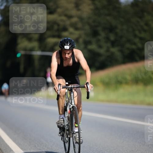 01.09.2024 - 17. Tribühne Triathlon H.Heesch http://msf.ph/oto/6948951 01.09.2024 12:06:17 Radfahren 483, 611, 704 meine-sportfotos.de
