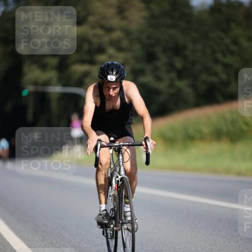 01.09.2024 - 17. Tribühne Triathlon H.Heesch http://msf.ph/oto/6948953 01.09.2024 12:06:17 Radfahren 483, 611, 704 meine-sportfotos.de