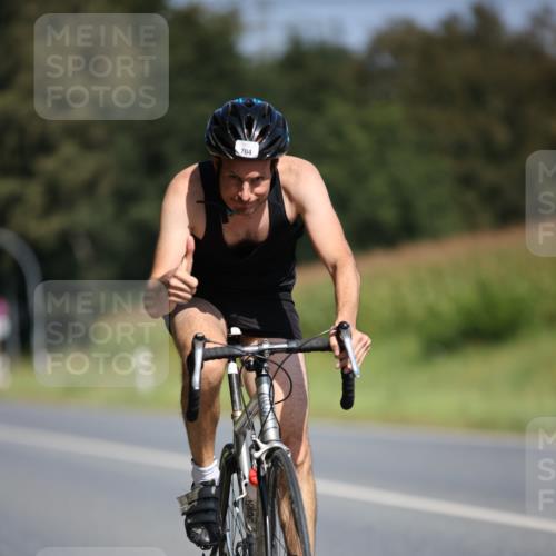 01.09.2024 - 17. Tribühne Triathlon H.Heesch http://msf.ph/oto/6948963 01.09.2024 12:06:17 Radfahren 483, 611, 704 meine-sportfotos.de