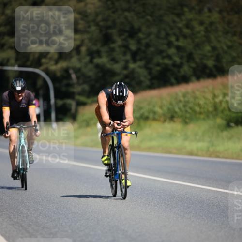 01.09.2024 - 17. Tribühne Triathlon H.Heesch http://msf.ph/oto/6949025 01.09.2024 12:06:32 Radfahren 492, 541, 584, 663 meine-sportfotos.de