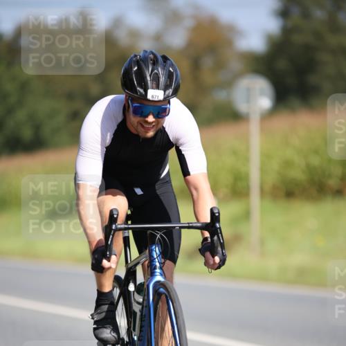 01.09.2024 - 17. Tribühne Triathlon H.Heesch http://msf.ph/oto/6949055 01.09.2024 12:07:02 Radfahren 658, 671, 680 meine-sportfotos.de