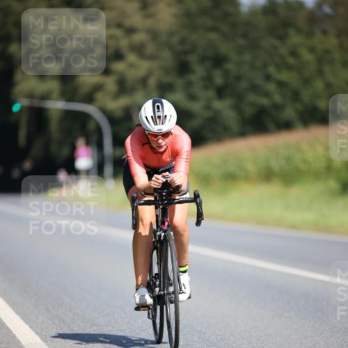 01.09.2024 - 17. Tribühne Triathlon H.Heesch http://msf.ph/oto/6949068 01.09.2024 12:07:06 Radfahren 589, 658, 680 meine-sportfotos.de