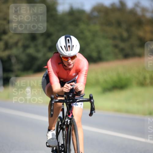 01.09.2024 - 17. Tribühne Triathlon H.Heesch http://msf.ph/oto/6949081 01.09.2024 12:07:07 Radfahren 589, 658, 673, 680 meine-sportfotos.de