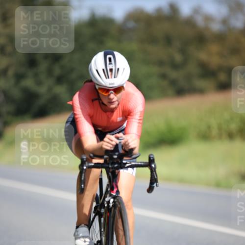 01.09.2024 - 17. Tribühne Triathlon H.Heesch http://msf.ph/oto/6949083 01.09.2024 12:07:07 Radfahren 589, 658, 673, 680 meine-sportfotos.de