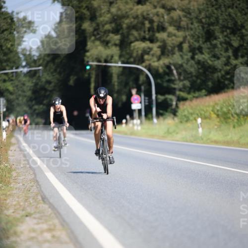 01.09.2024 - 17. Tribühne Triathlon H.Heesch http://msf.ph/oto/6949089 01.09.2024 12:07:13 Radfahren 589, 673 meine-sportfotos.de